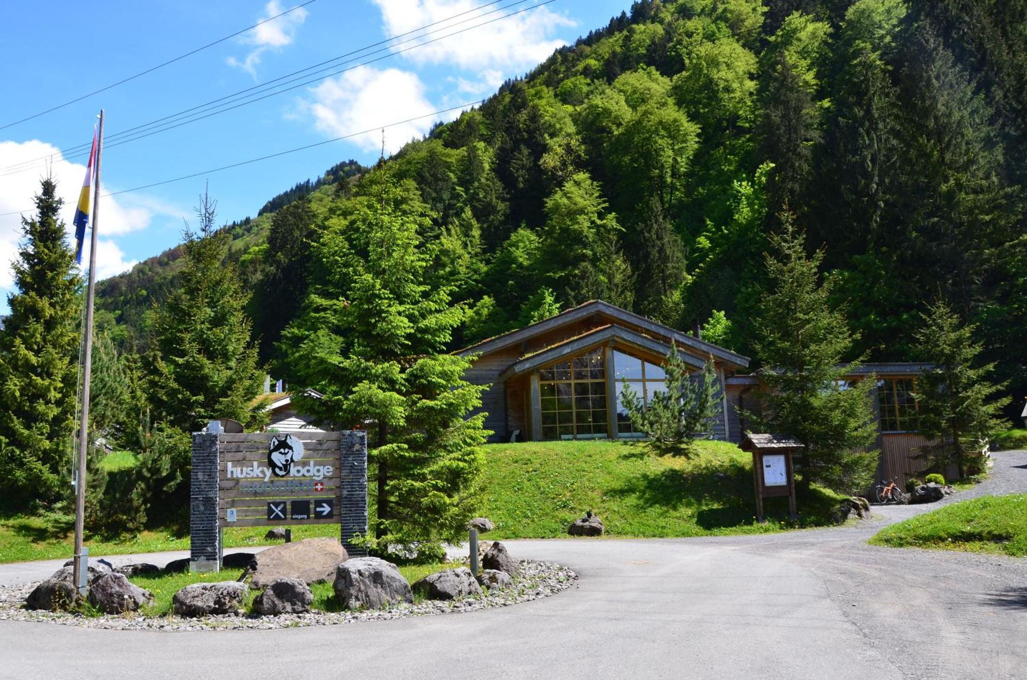 Hüttenhotel Husky Lodge Muotathal Exterior foto