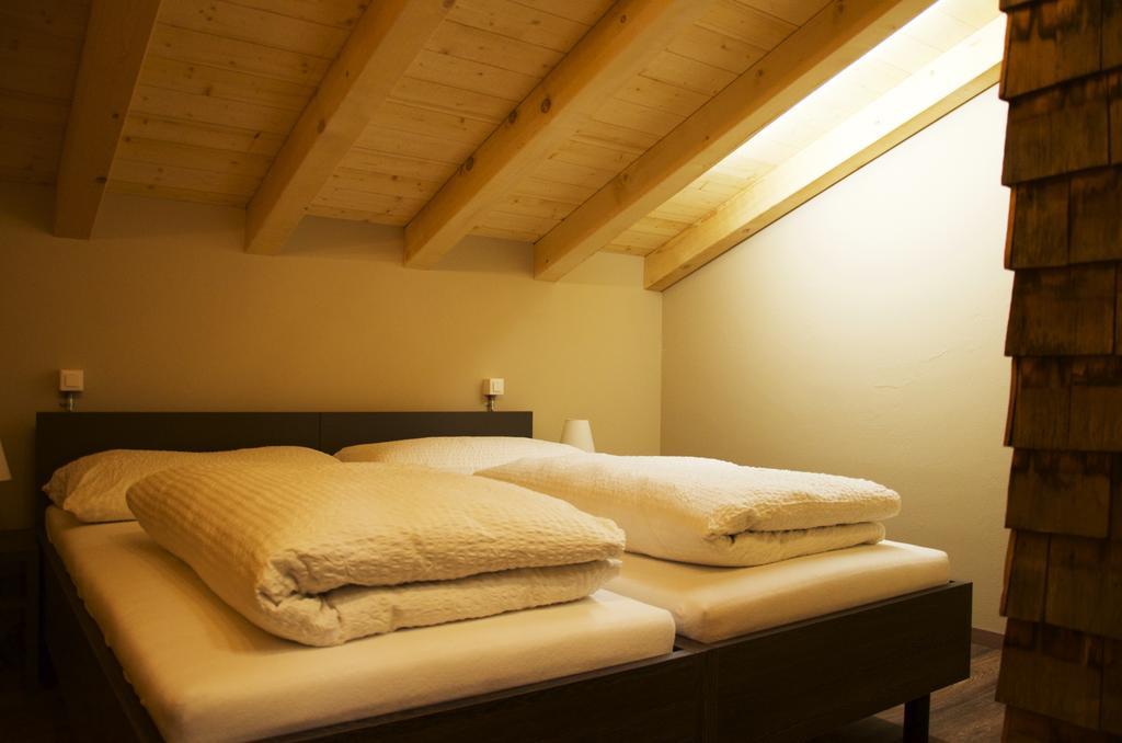 Hüttenhotel Husky Lodge Muotathal Habitación foto
